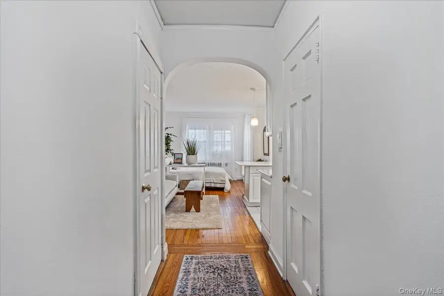 36 Hamilton Place #3-J, Garden City, NY 11530 - Image #2