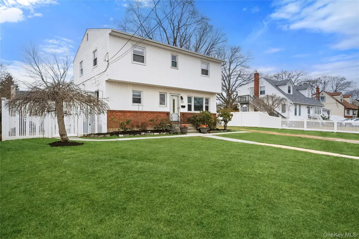 299 28th Street, Copiague, NY 11726 - #1
