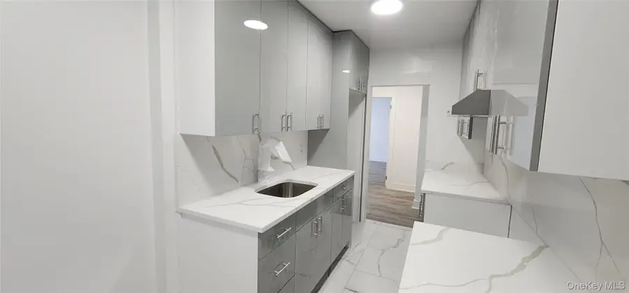 83-52 Talbot Street #1-J, Kew Gardens, NY 11415 - #3