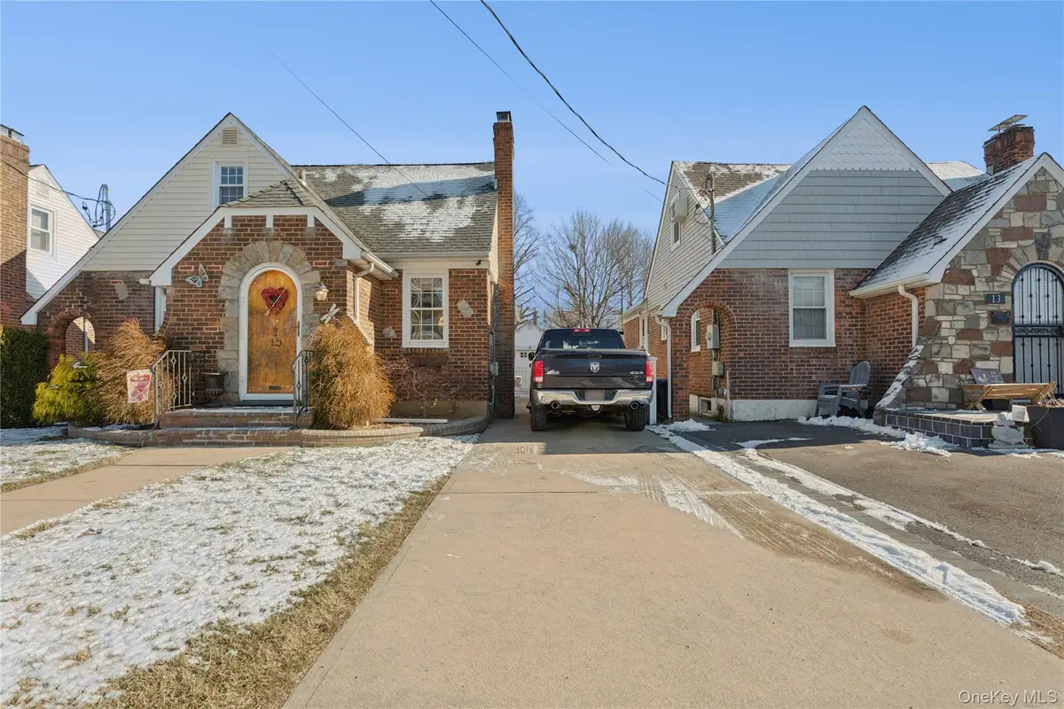 15 N Oceanside Road, Rockville Centre, NY 11570 - Image #1