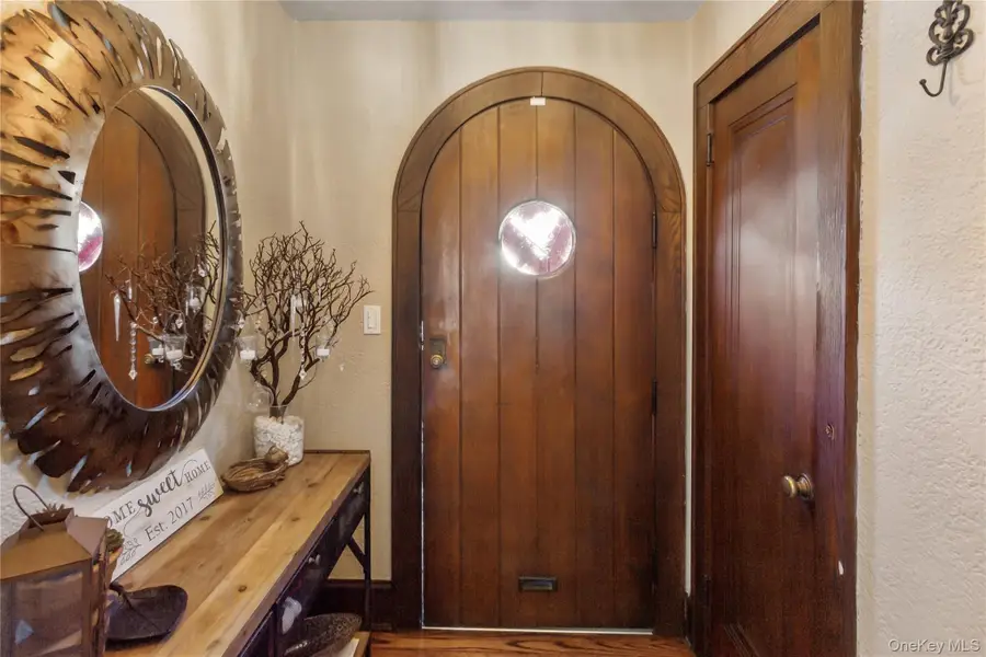 15 N Oceanside Road, Rockville Centre, NY 11570 - Image #2