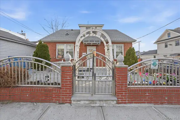 139-72 86th Road, Jamaica, NY 11435