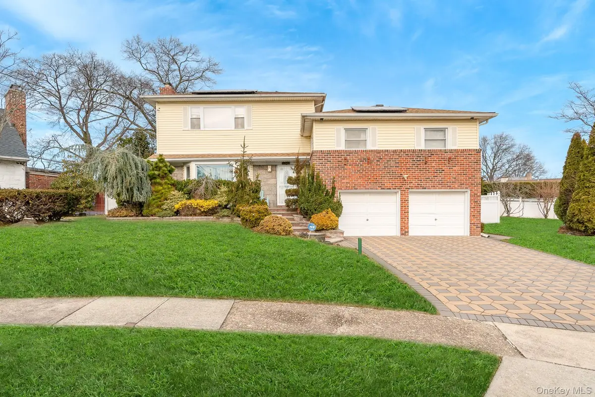 824 Lawrence Court, West Hempstead, NY 11552 - Image #1