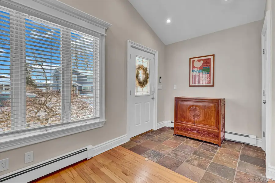 219 Hyman Avenue, West Islip, NY 11795 - #2