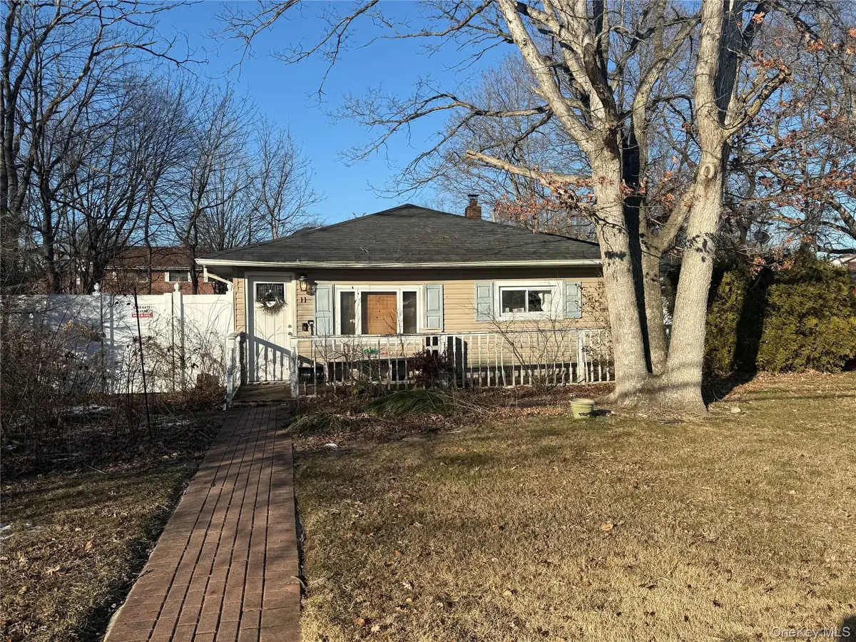 11 Tell Avenue, Deer Park, NY 11729 - Image #1