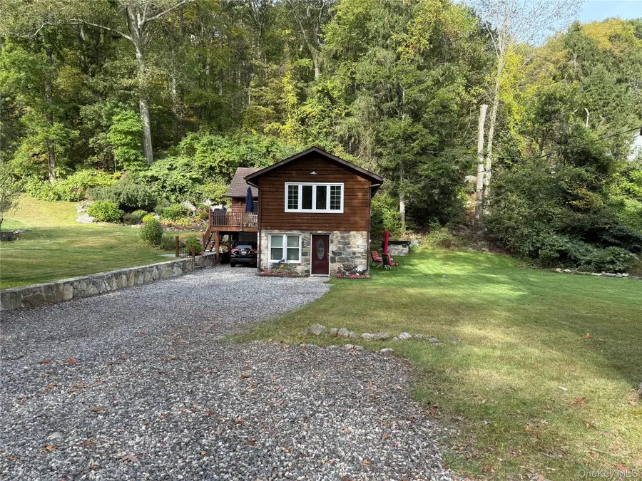 35 Barger Street, Putnam Valley, NY 10579 - #3