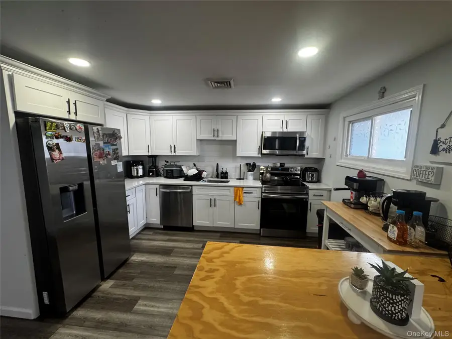 6 Victoria Place, Mastic Beach, NY 11951 - Image #2