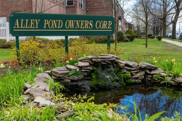 224-38 Kingsbury Ave #A, Bayside, NY 11364