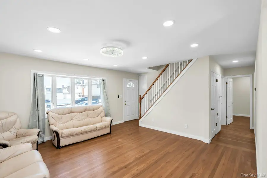 69 Miller Road, Hicksville, NY 11801 - Image #3