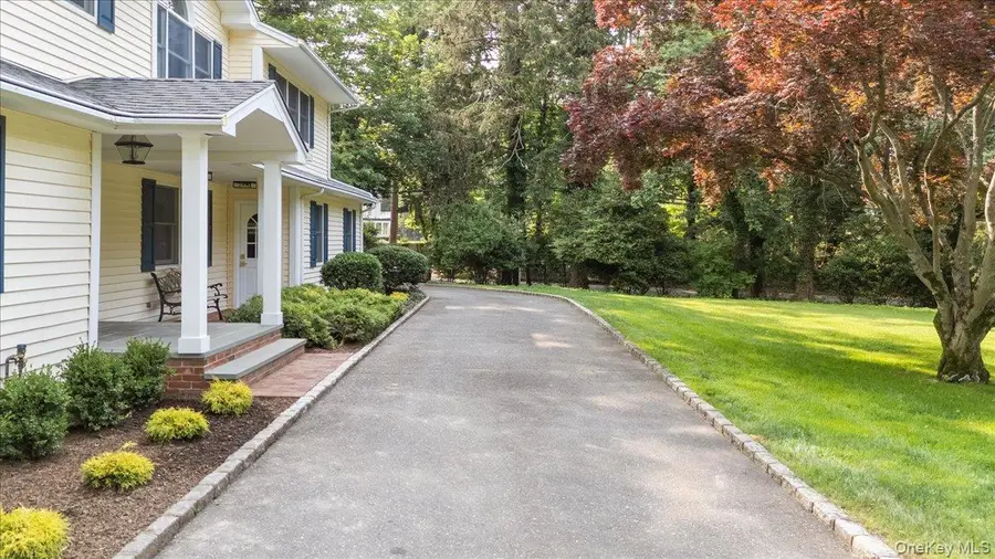 306 Southdown Road, Huntington, NY 11743 - Image #3
