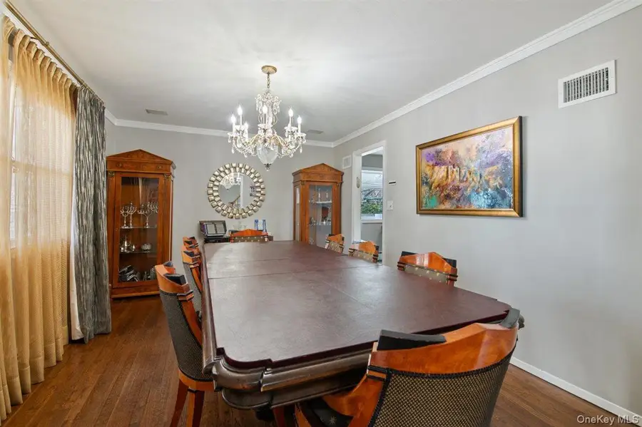 16 Valley Lane N, North Woodmere, NY 11581 - #3