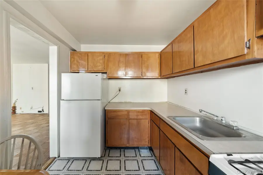 370 Westchester Avenue #2N, Port Chester, NY 10573 - #3