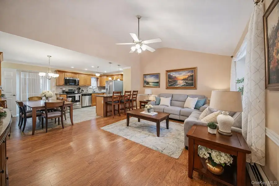 7 Poinsetta Avenue, Middle Island, NY 11953 - Image #3