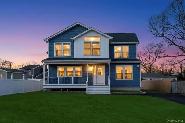 49 Barclay Road, Mastic Beach, NY 11951