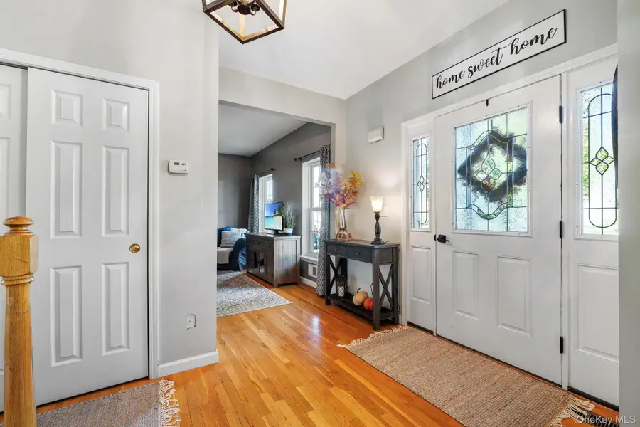 58 Red Maple Way, New Windsor, NY 12553 - Image #3