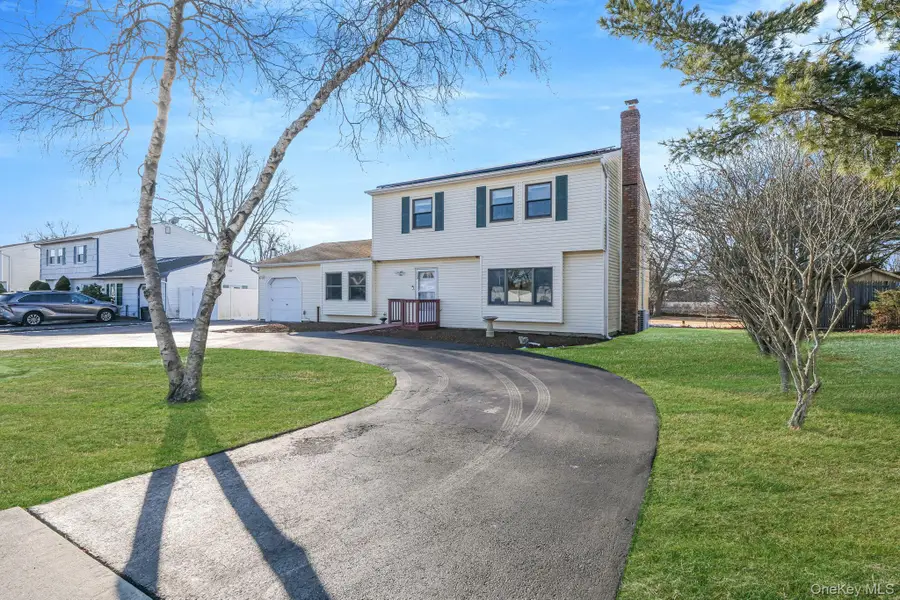 139 Tarpon Avenue, Medford, NY 11763 - Image #3