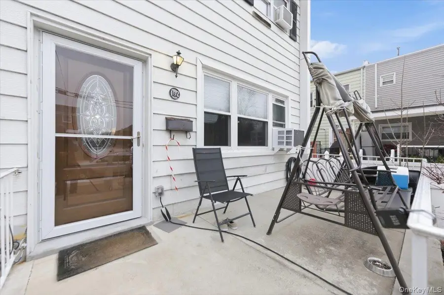 192 Huntington Avenue, Bronx, NY 10465 - Image #2