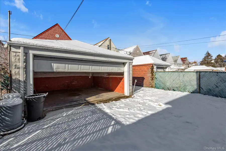 45-32 Utopia Parkway, Flushing, NY 11358 - Image #3