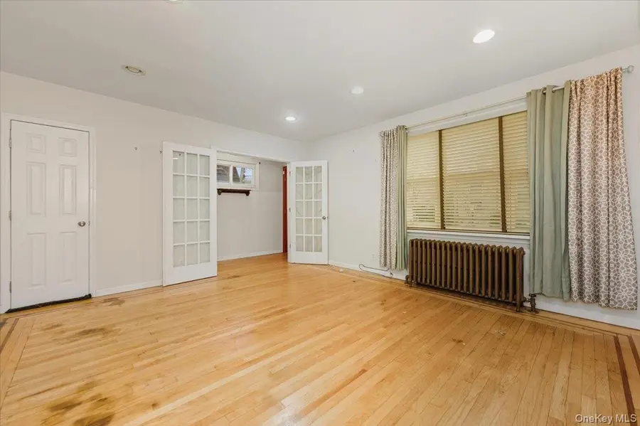 22 Sunset Trail #22, Bronx, NY 10465 - Image #2