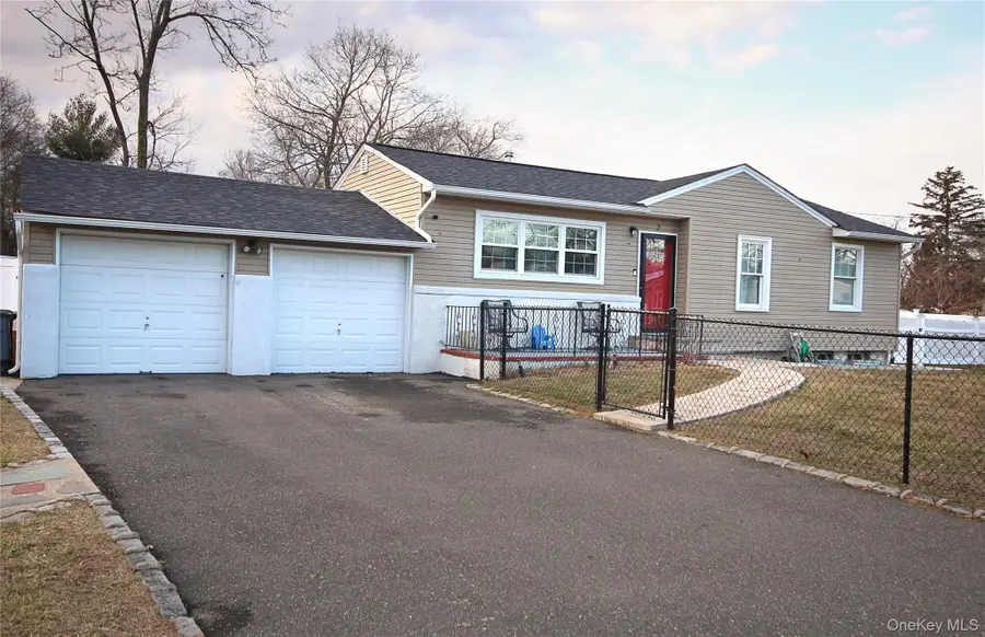 2 Vita Drive, Central Islip, NY 11722 - Image #2