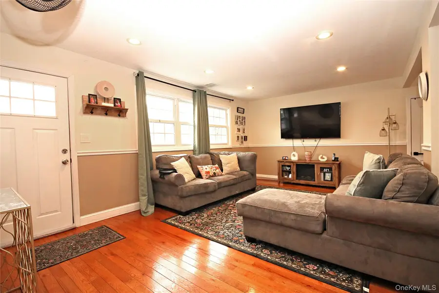 2 Vita Drive, Central Islip, NY 11722 - Image #3