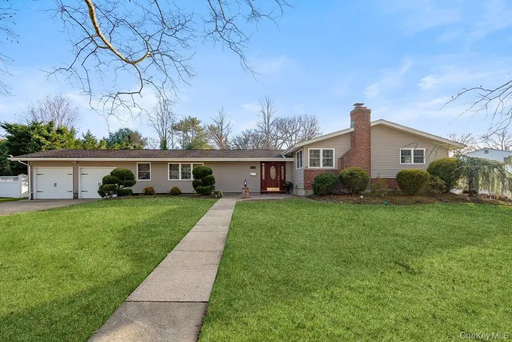 11 Cedar Crest Drive, Dix Hills, NY 11746 - #1