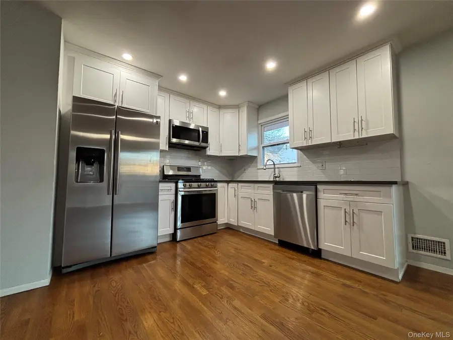 11 Muir Place, New Rochelle, NY 10801 - Image #3