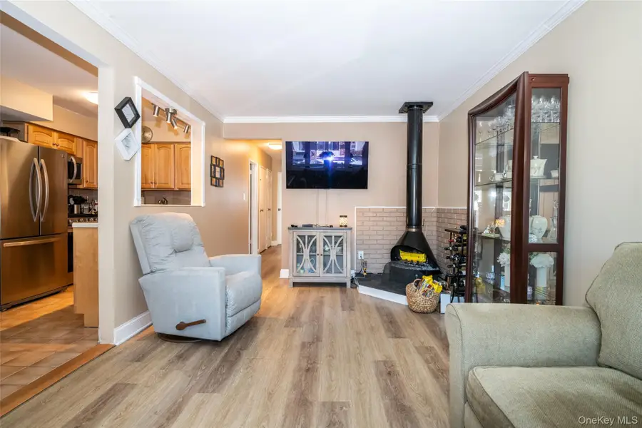 2542 Hollers Avenue, Bronx, NY 10475 - #3