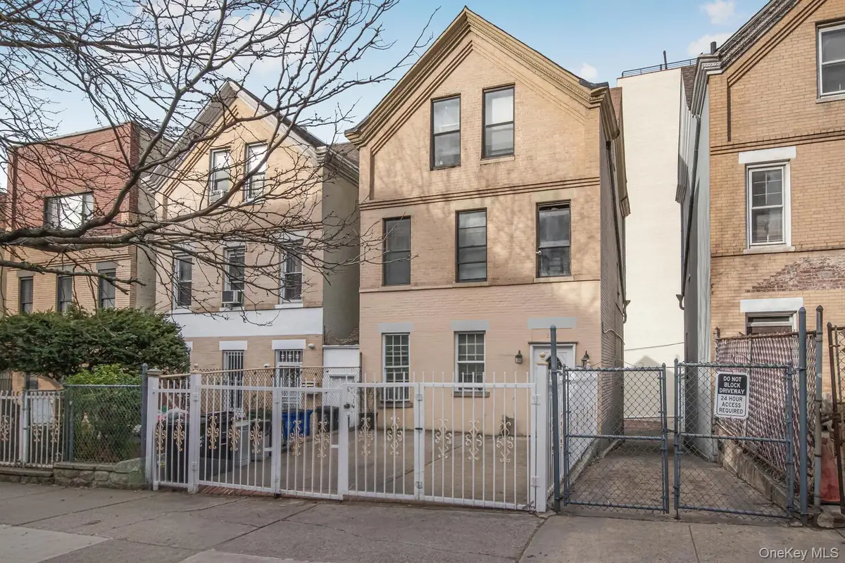 292 Wadsworth Avenue, New York, NY 10040 - Image #1