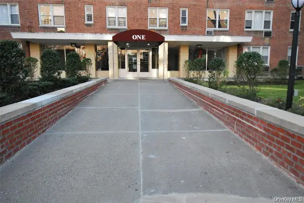 1 Sadore Lane #4O, Yonkers, NY 10710