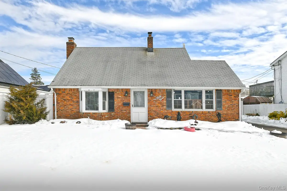 59 Stone Lane, Levittown, NY 11756 - #1