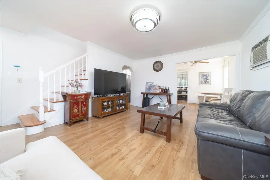 57 Chaffee Avenue, Albertson, NY 11507 - #2