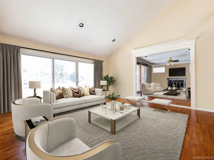 2 Bonnie Lynn Court, Roslyn, NY 11576 - Image #3