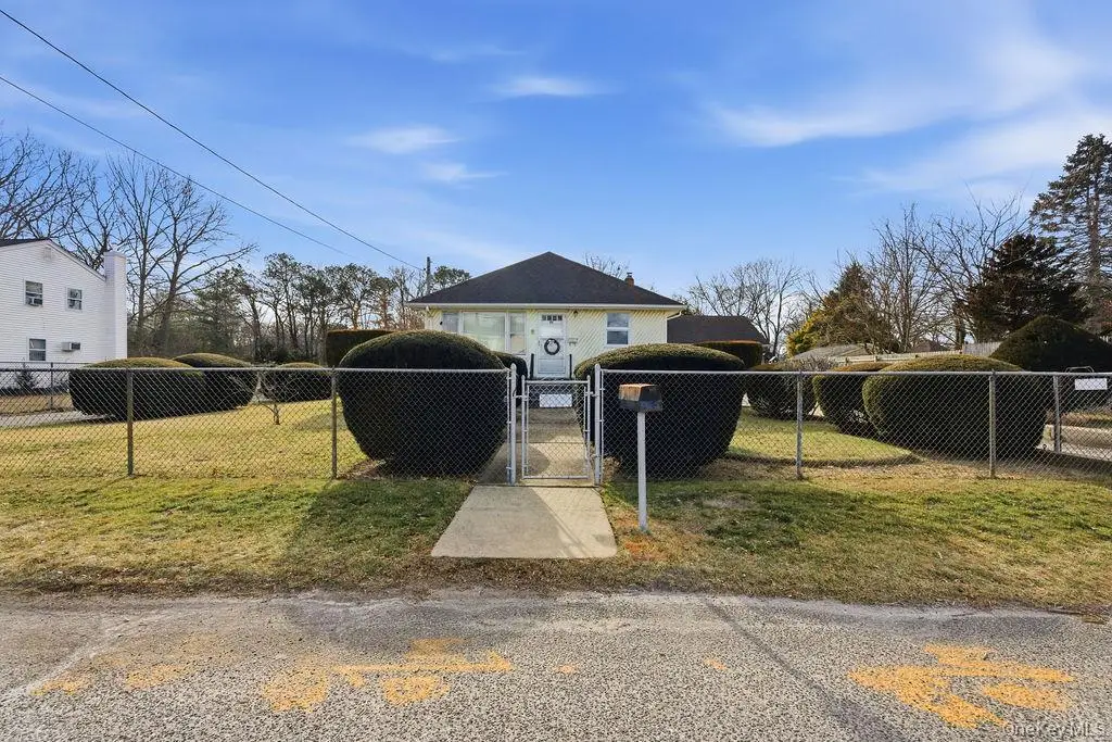 92 Apple Street, Brentwood, NY 11717 - Image #1