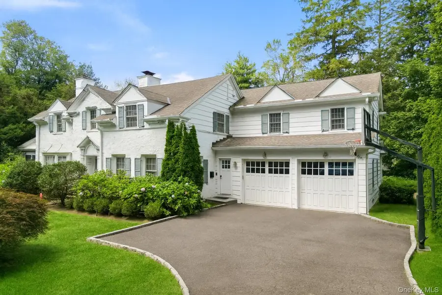 51 Paddington Road, Scarsdale, NY 10583 - Image #2