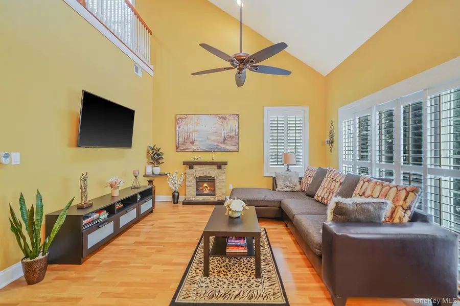 116 Maya Circle, Central Islip, NY 11722 - Image #3