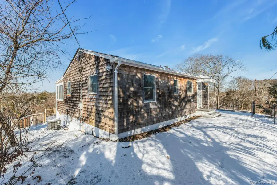 33 Oceanview Road, Hampton Bays, NY 11946 - #3