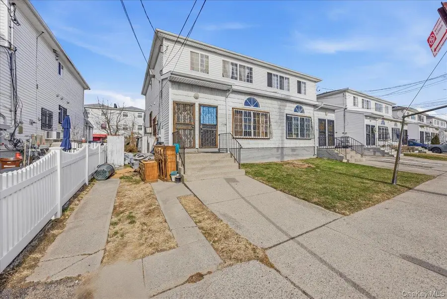 72-36 Almeda Avenue, Arverne, NY 11692 - Image #2
