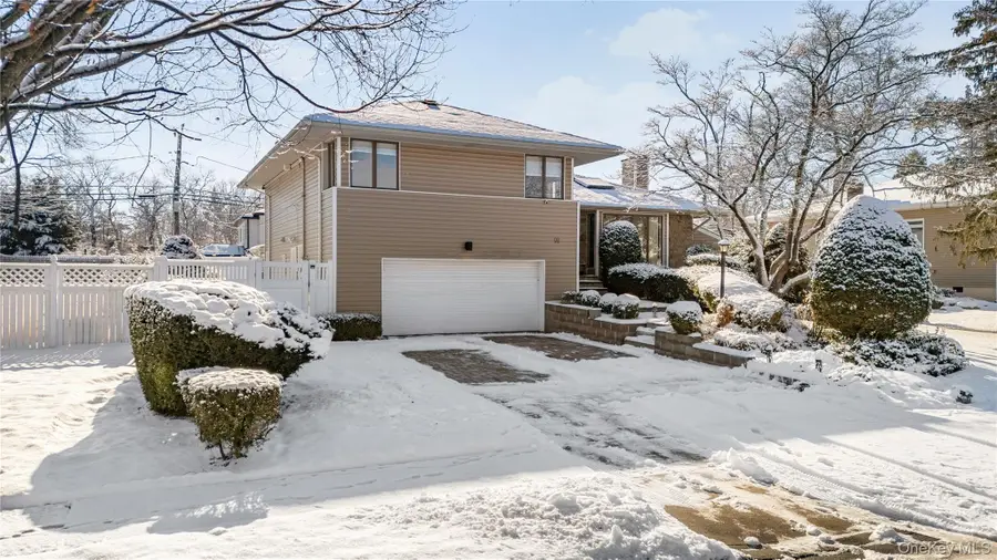 98 Birchwood Park Drive, Jericho, NY 11753 - Image #2