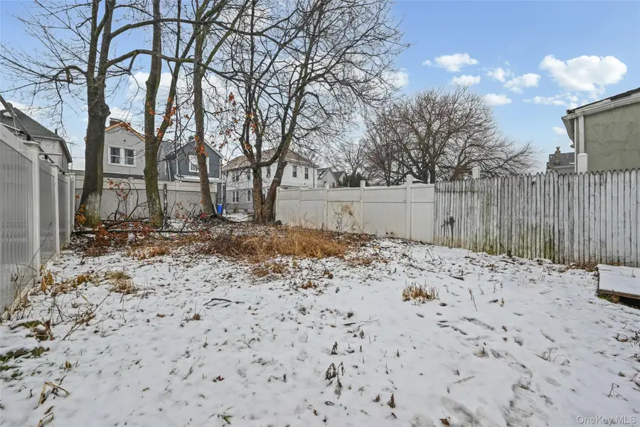 10518 171st Place, Jamaica, NY 11433 - Image #3