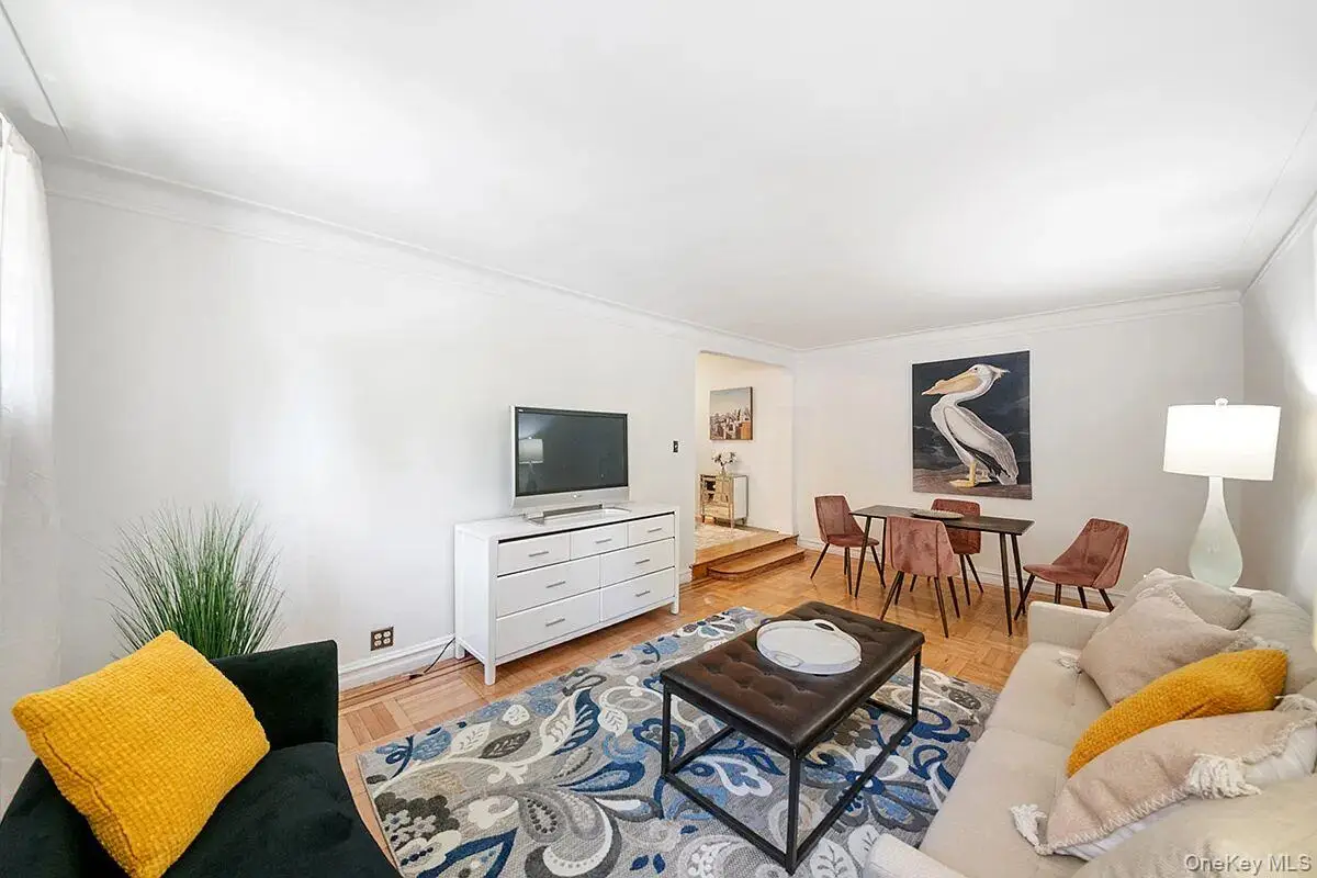 303 E 37th Street #1D, Manhattan, NY 10016 - Image #1