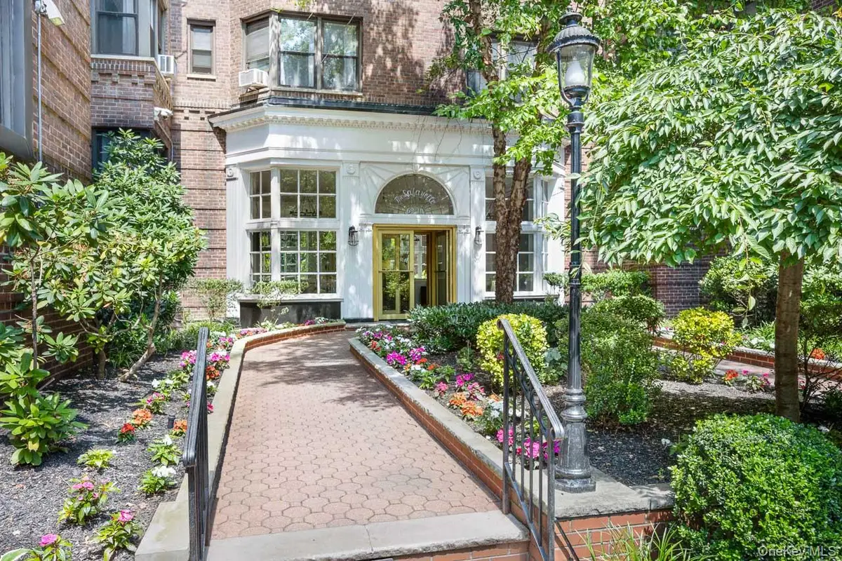 69-40 Yellowstone Boulevard #108, Forest Hills, NY 11375 - #1