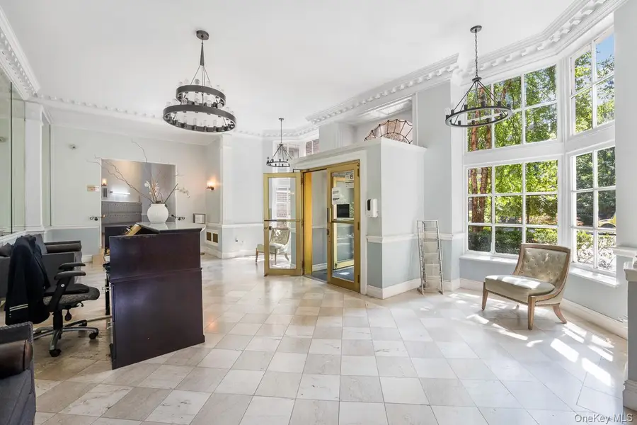 69-40 Yellowstone Boulevard #108, Forest Hills, NY 11375 - #2