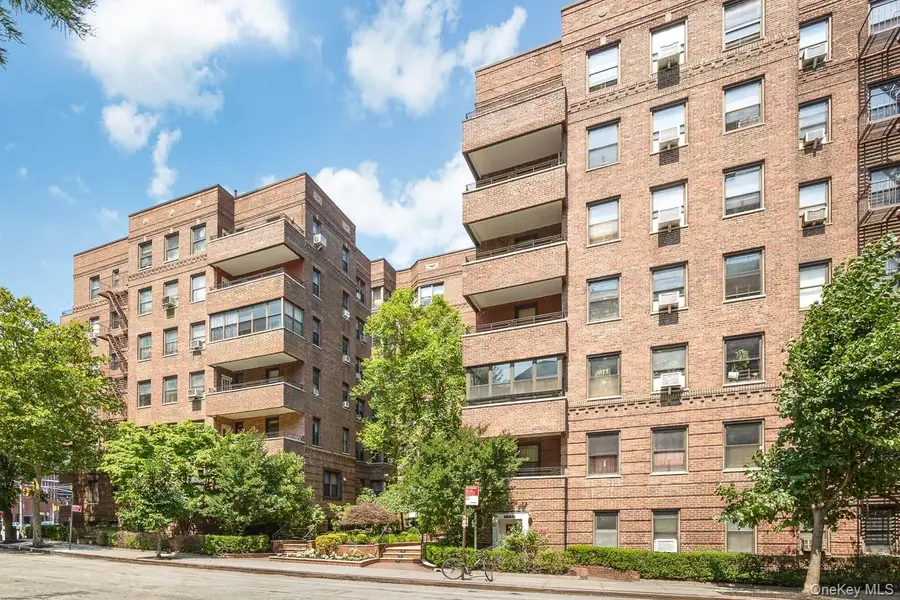 69-40 Yellowstone Boulevard #108, Forest Hills, NY 11375 - #3