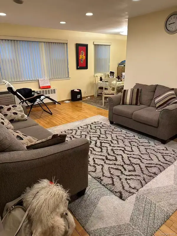 6739 150th Street #350B, Kew Garden Hills, NY 11367