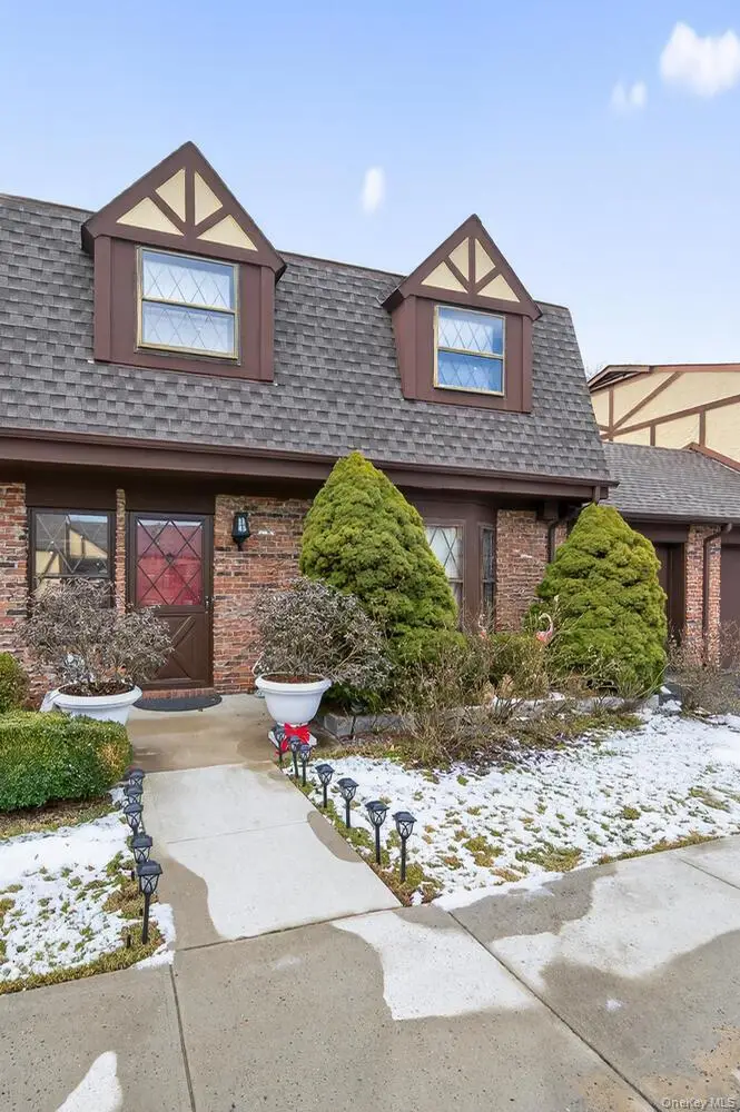 Address Withheld By Seller, Deer Park, NY 11729 - Image #2