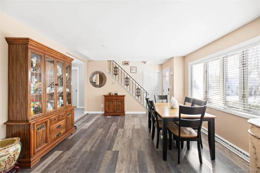 21 Innis Avenue, Ronkonkoma, NY 11779 - Image #2