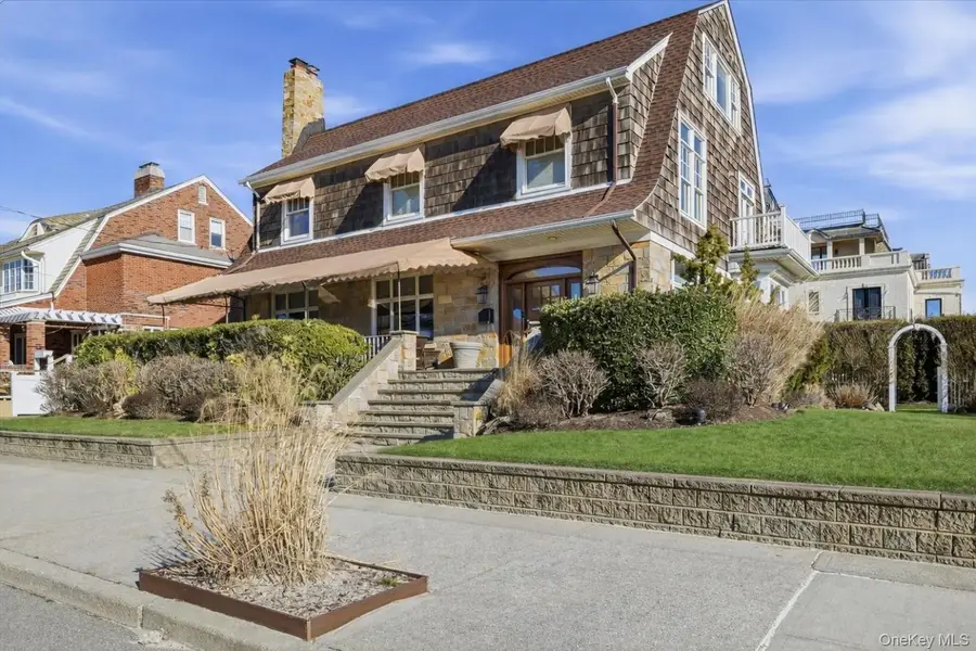 156 Beach 147th Street, Neponsit, NY 11694 - Image #2