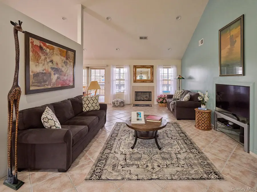 61 Lake Shore Drive W, Rock Hill, NY 12775 - #2