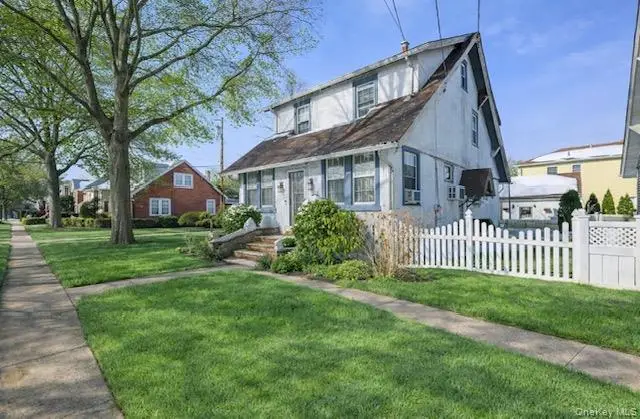 219 Floral Boulevard, Floral Park, NY 11001 - #3